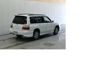 2000 Subaru Forester Pictures