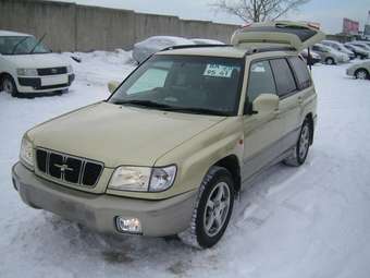2000 Subaru Forester Photos
