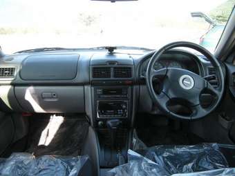 2000 Subaru Forester Photos