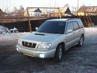 2000 Subaru Forester Images