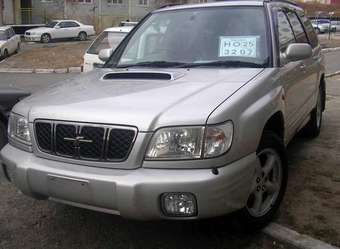 2000 Subaru Forester Images