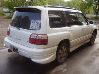 2000 Subaru Forester Photos