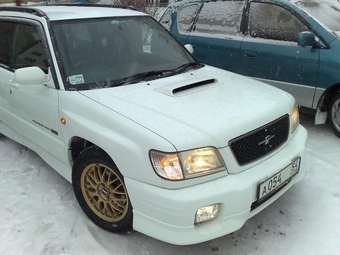 2000 Subaru Forester Photos