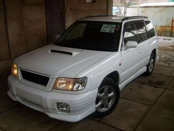 2000 Subaru Forester Photos