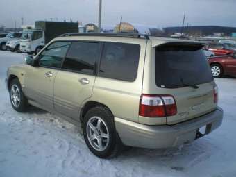 2000 Subaru Forester Photos
