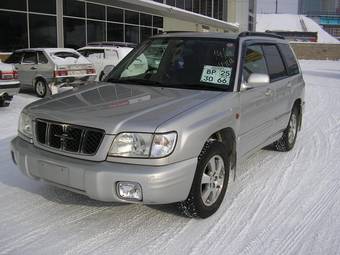 2000 Subaru Forester Photos