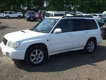 2000 Subaru Forester Photos