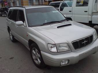 2000 Subaru Forester Pictures