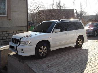 2000 Subaru Forester Pictures