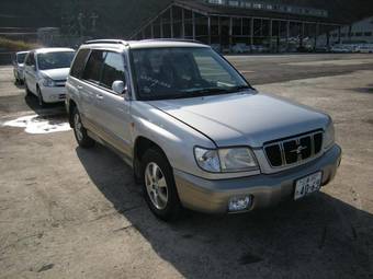 2000 Subaru Forester Images