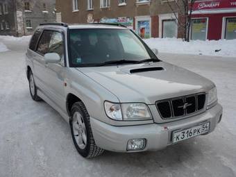 2000 Subaru Forester Photos