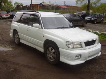 2000 Subaru Forester Pictures
