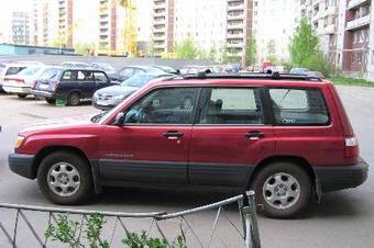 2000 Subaru Forester Photos