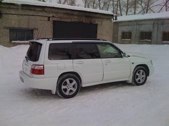 2000 Subaru Forester Images