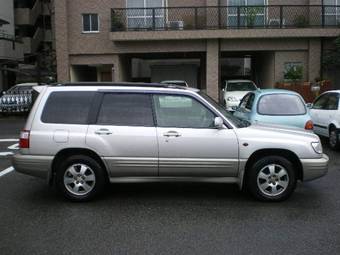 2000 Subaru Forester Pics