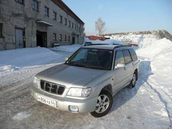 2000 Subaru Forester Photos