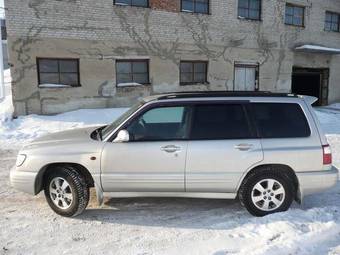 2000 Subaru Forester Pictures