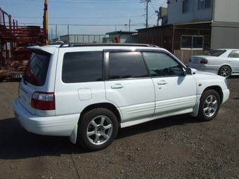 2000 Subaru Forester Pictures