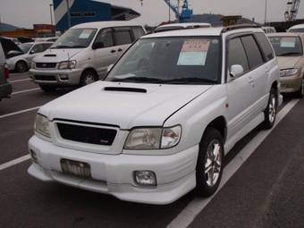 2000 Subaru Forester Photos