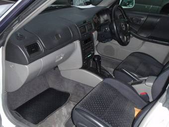 2000 Subaru Forester Photos