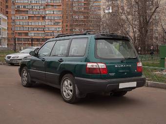 2000 Subaru Forester Images