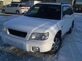 2000 Subaru Forester Photos