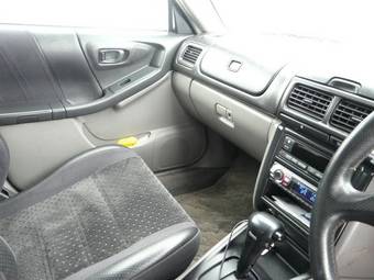 2000 Subaru Forester Photos