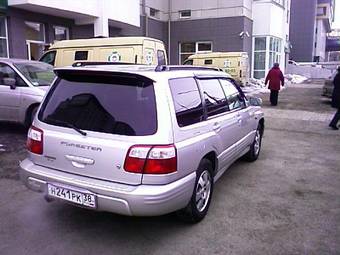 2000 Subaru Forester Pictures