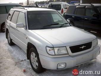 2000 Subaru Forester Photos