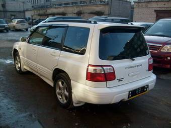 2000 Subaru Forester Pictures