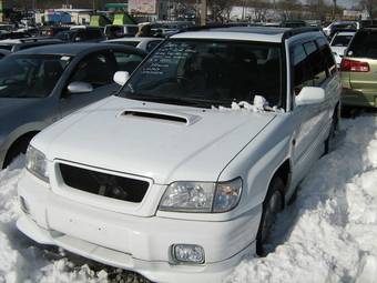 2000 Subaru Forester Pictures