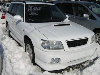 2000 Subaru Forester Photos