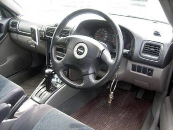 2000 Subaru Forester Photos