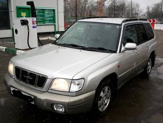 2000 Subaru Forester Pictures