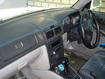 2000 Subaru Forester Pictures