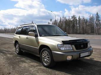 2000 Subaru Forester Pictures