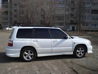 2000 Subaru Forester Pictures