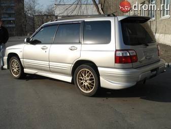 2000 Subaru Forester Photos