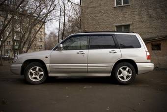 2000 Subaru Forester Pictures
