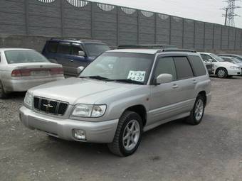 2000 Subaru Forester Pictures