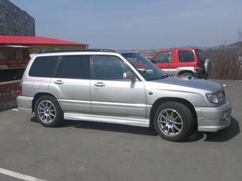 2000 Subaru Forester Photos