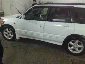 2000 Subaru Forester Wallpapers