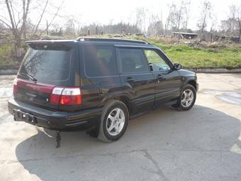 2000 Subaru Forester Photos