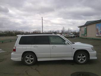 2000 Subaru Forester Photos