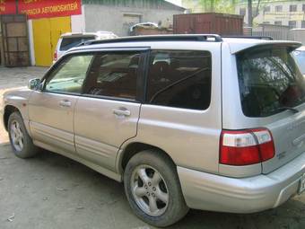 2000 Subaru Forester Pictures