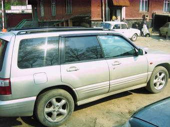 2000 Subaru Forester Photos