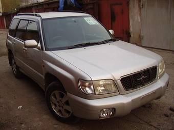 2000 Subaru Forester Photos