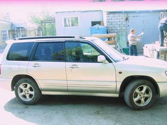 2000 Subaru Forester Photos