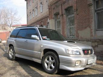 2000 Subaru Forester Photos