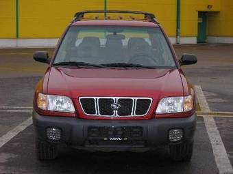 2000 Subaru Forester Photos